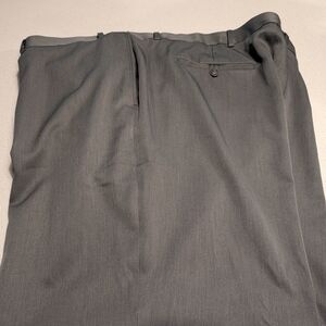 Roundtree & Yorke Gray Dress Pants